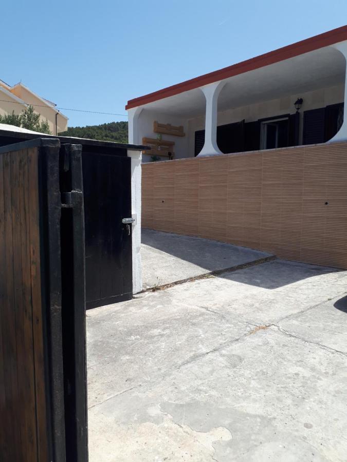 סלאטינה Grandpa Beach House מראה חיצוני תמונה